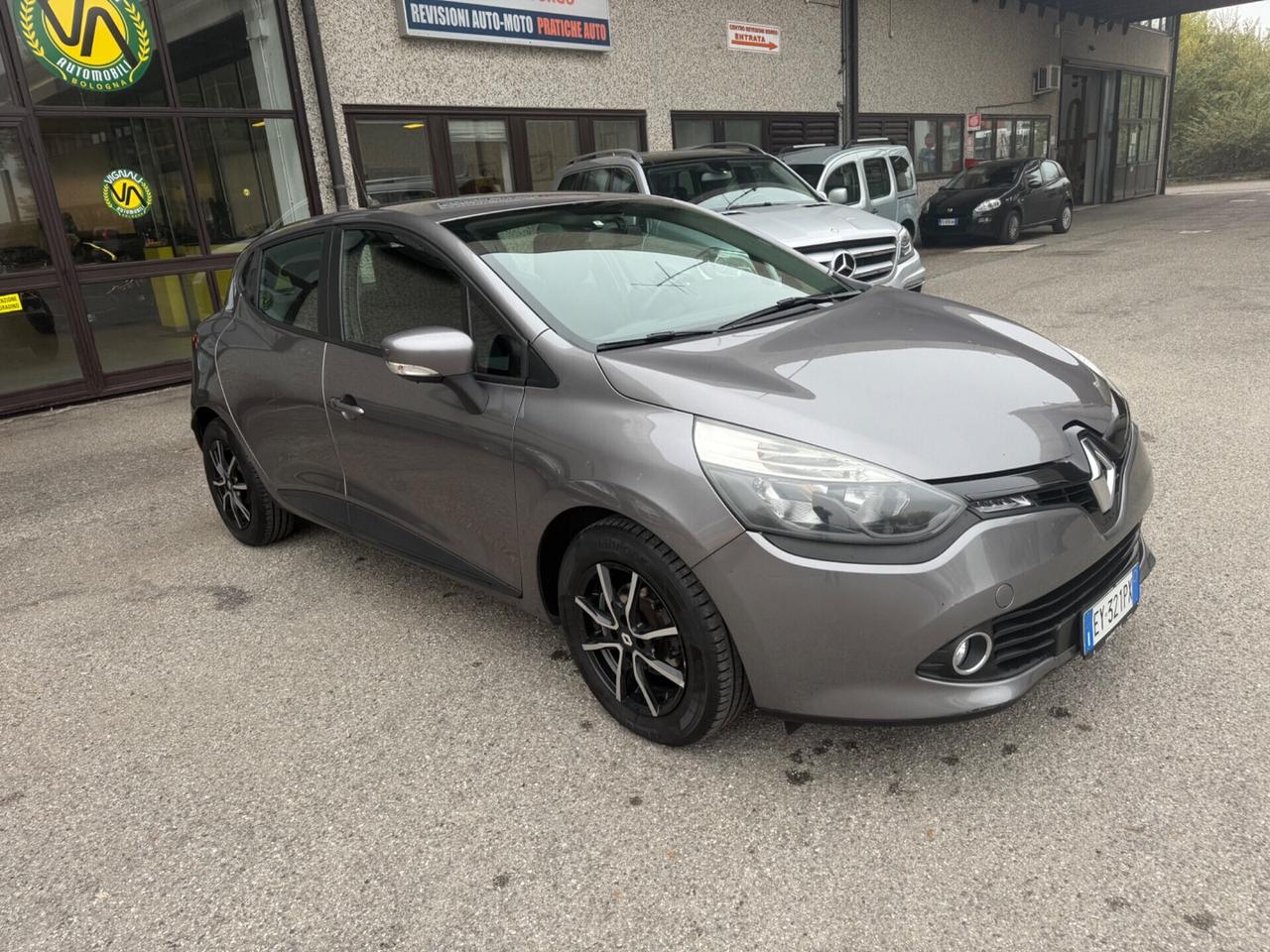 Renault Clio 1.2 75CV 5 porte Costume National