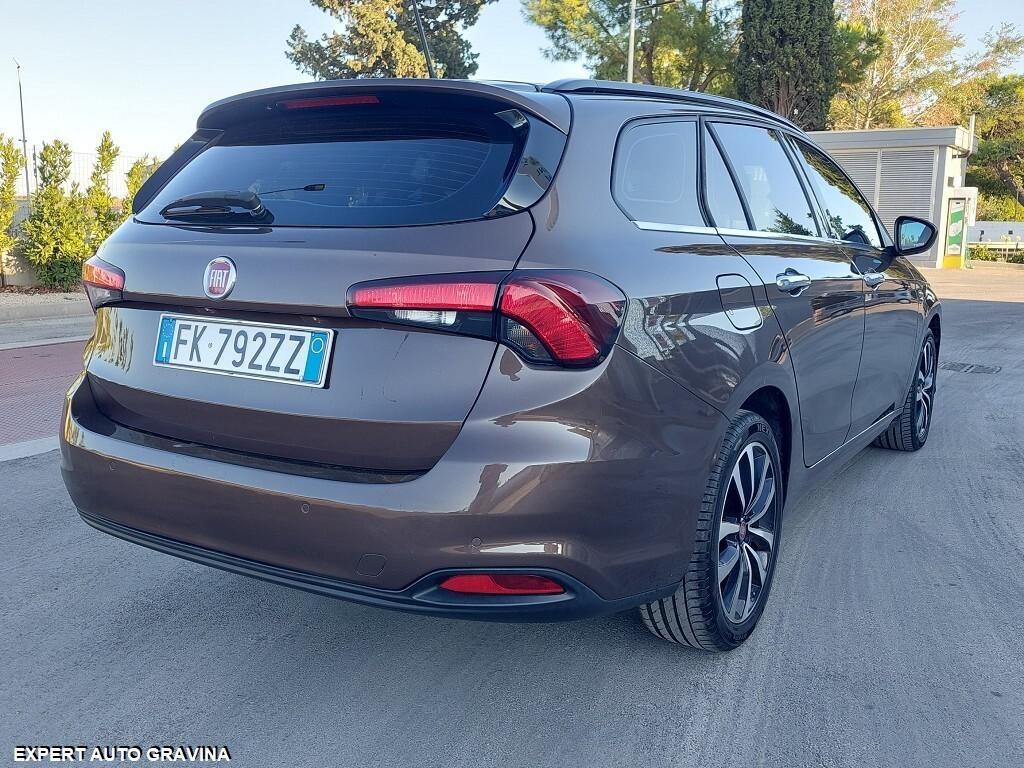 FIAT TIPO LOUNGE 1.6cc SUPER ACCESSORIATA