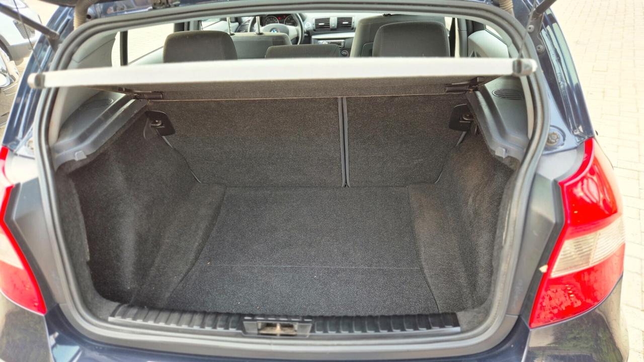 Bmw 118d ,122CVcat 5 porte Futura /OK NEOPATENTATI
