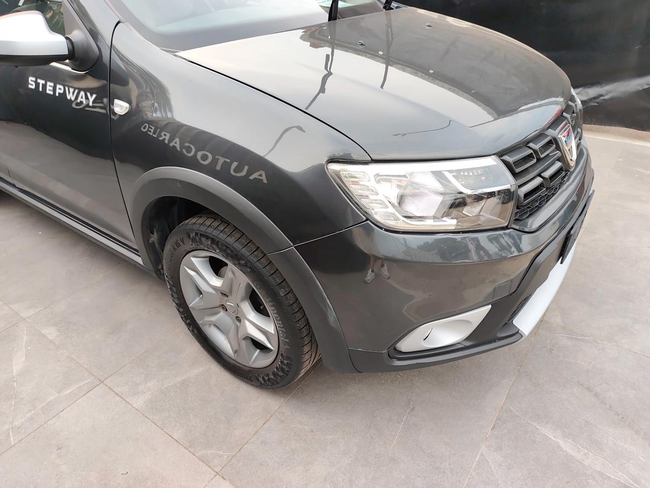 Dacia Sandero Stepway 1.0 BENZINA E GPL DI SERIE