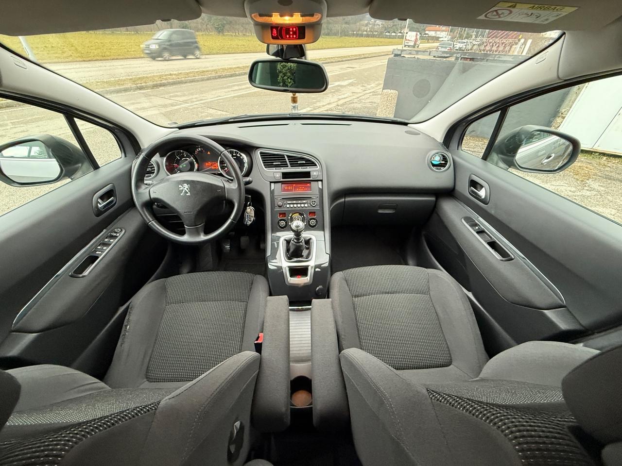 Peugeot 5008 7POSTI 1.6HDi 115CV 159.000KM