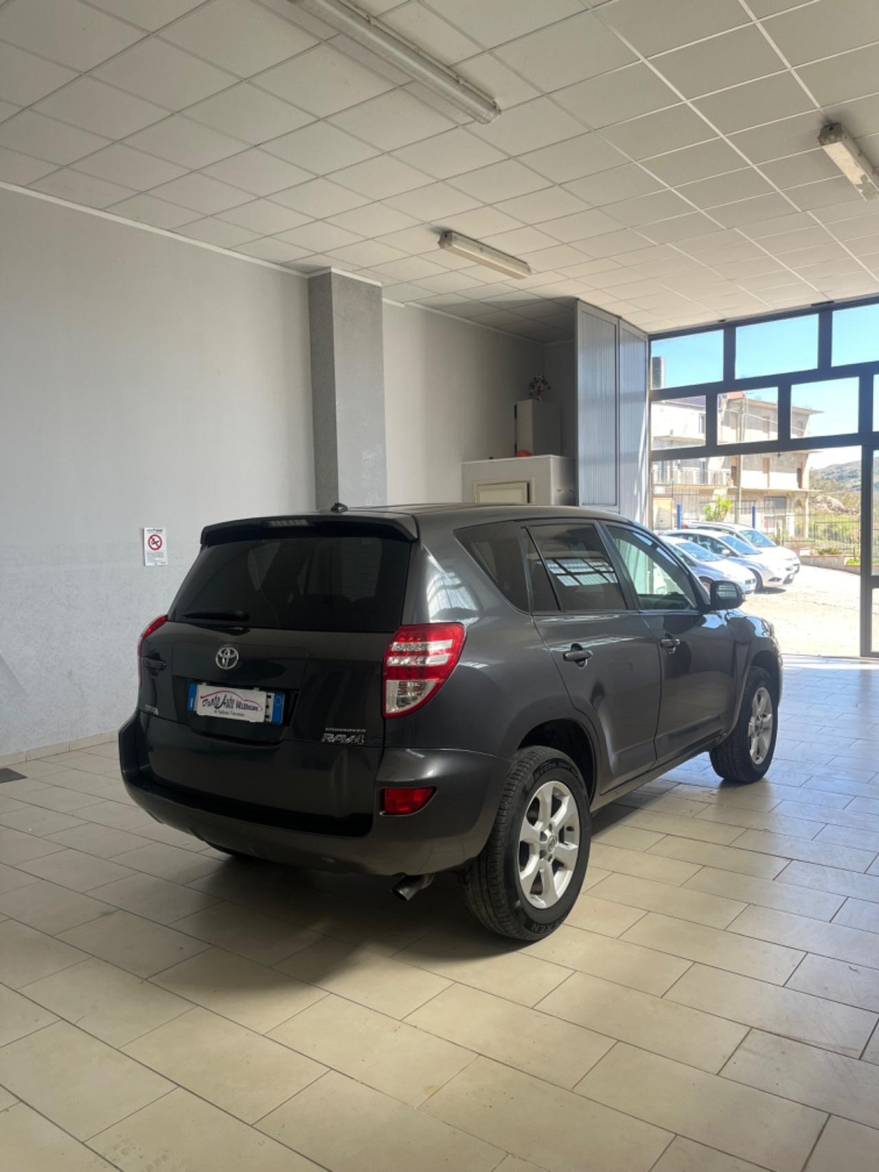 Toyota RAV 4 RAV4 Crossover 2.2 D-4D 150 CV DPF Luxury