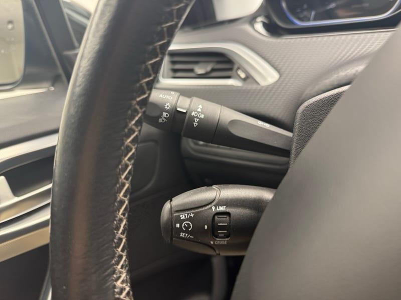 PEUGEOT 2008 BLUEHDI 100 ALLURE