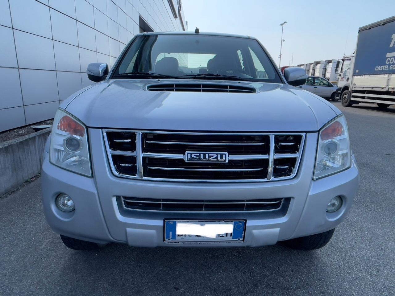 Isuzu D-Max 3.0 TD cat Crew Cab 4WD Pup. LS SI PERMUTE