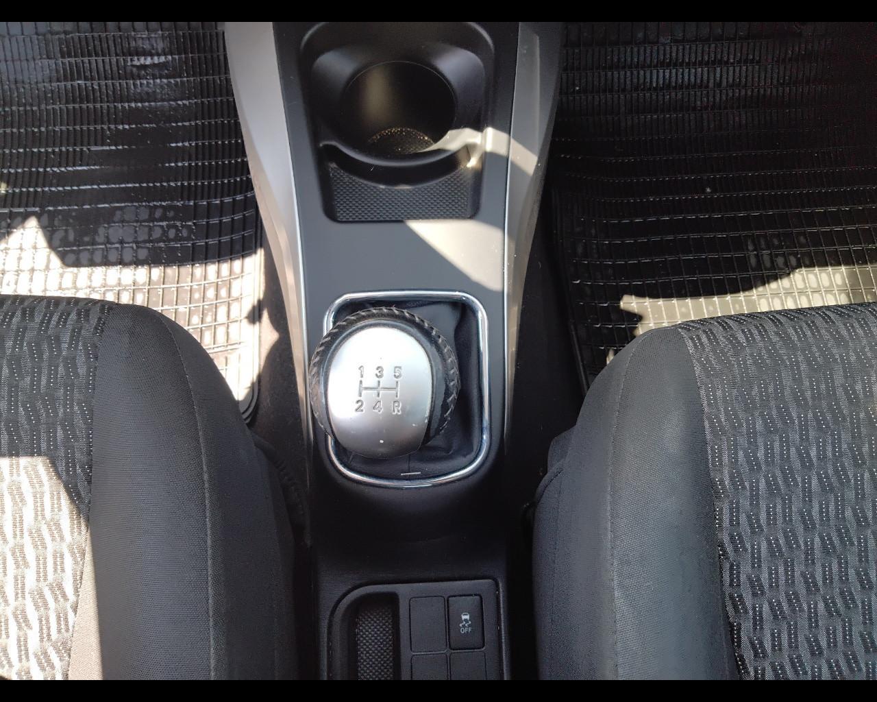 TOYOTA Yaris III 2011 - Yaris 5p 1.0 Active