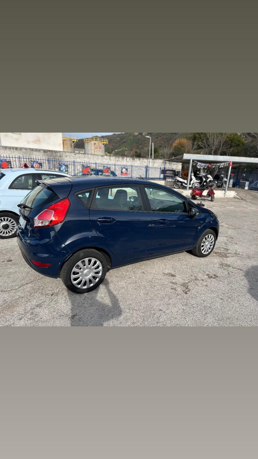 Ford Fiesta 1.4 5 porte Bz.- GPL