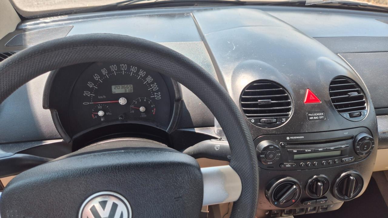 Volkswagen New Beetle 1.6 Benzina Cabrio
