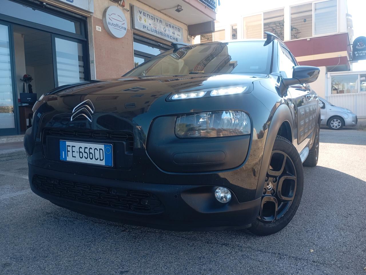 Citroen C4 Cactus PureTech 82 Shine full optional