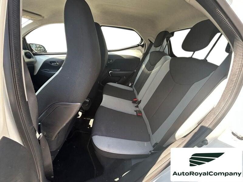 Toyota Aygo 1.0 VVT-i x-play