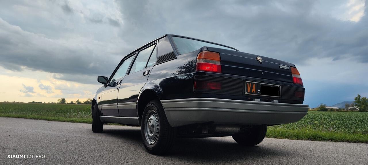 Alfa Romeo Giulietta 1600 blu olandese