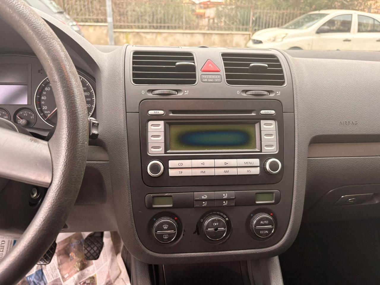 Volkswagen Golf 1.6 16V FSI 3p. Sportline