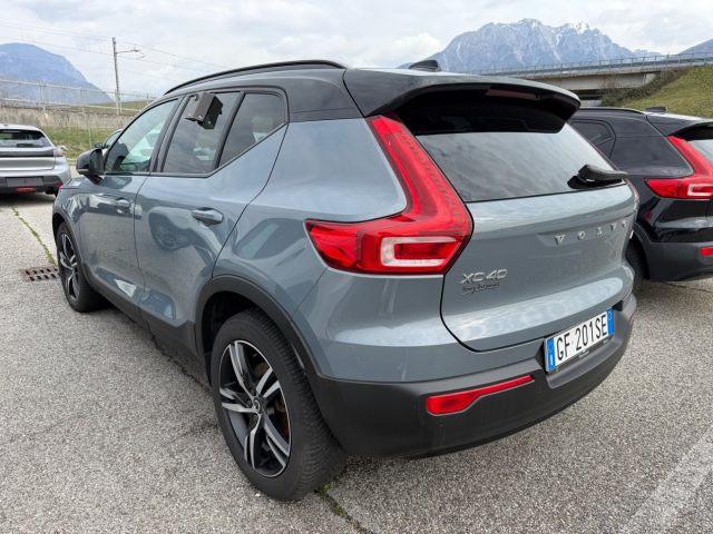 VOLVO XC40 T5 Recharge Plug-in Hybrid R-design
