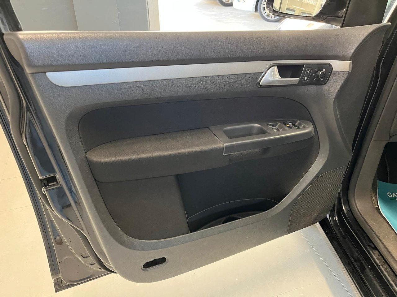 Volkswagen Touran 2.0 tdi Highline