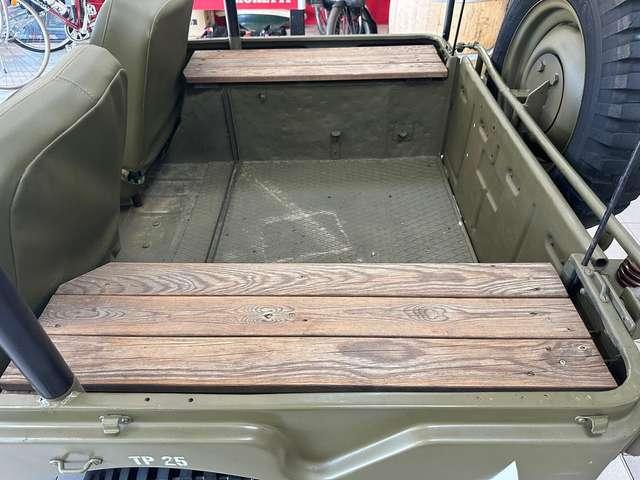 Jeep Willys 2.0 D CJ5 AUTOC. CON CARRELLO RESTAURO MANIACALE