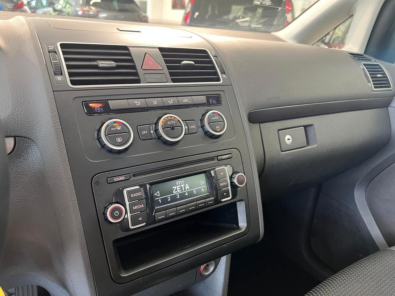 Volkswagen Touran 1.6 TDI DSG Comfortline