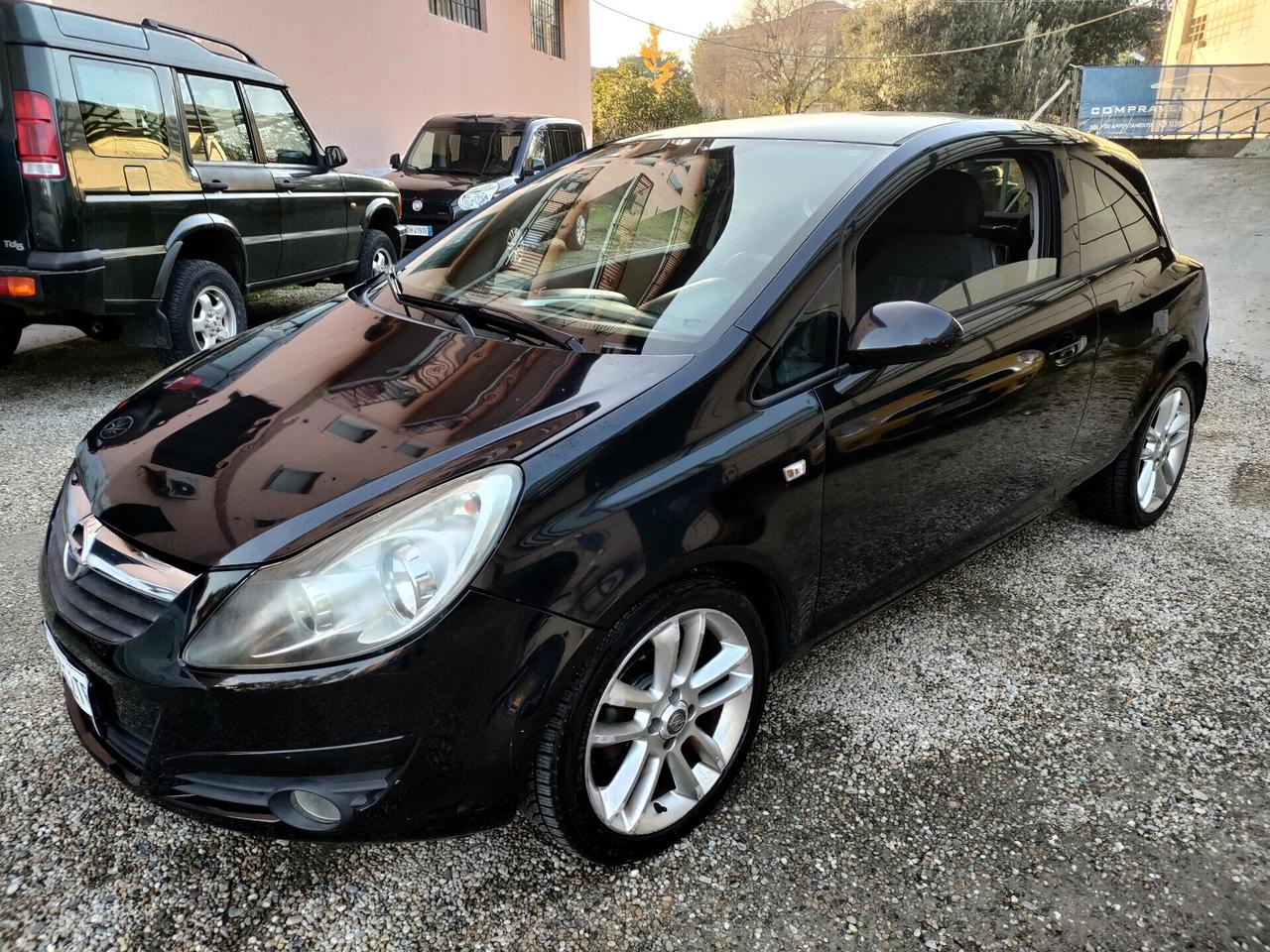 Opel Corsa 1.2 3 porte Sport