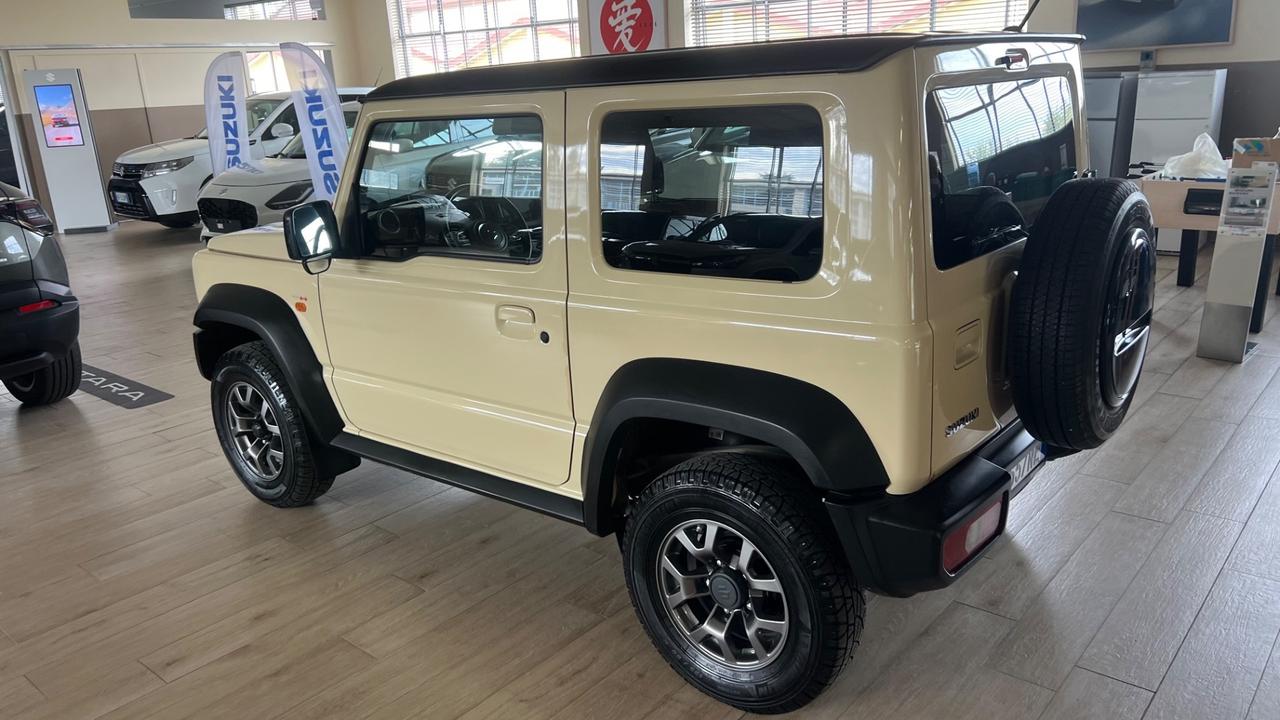 Suzuki Jimny 1.5 5MT Top 4 POSTI