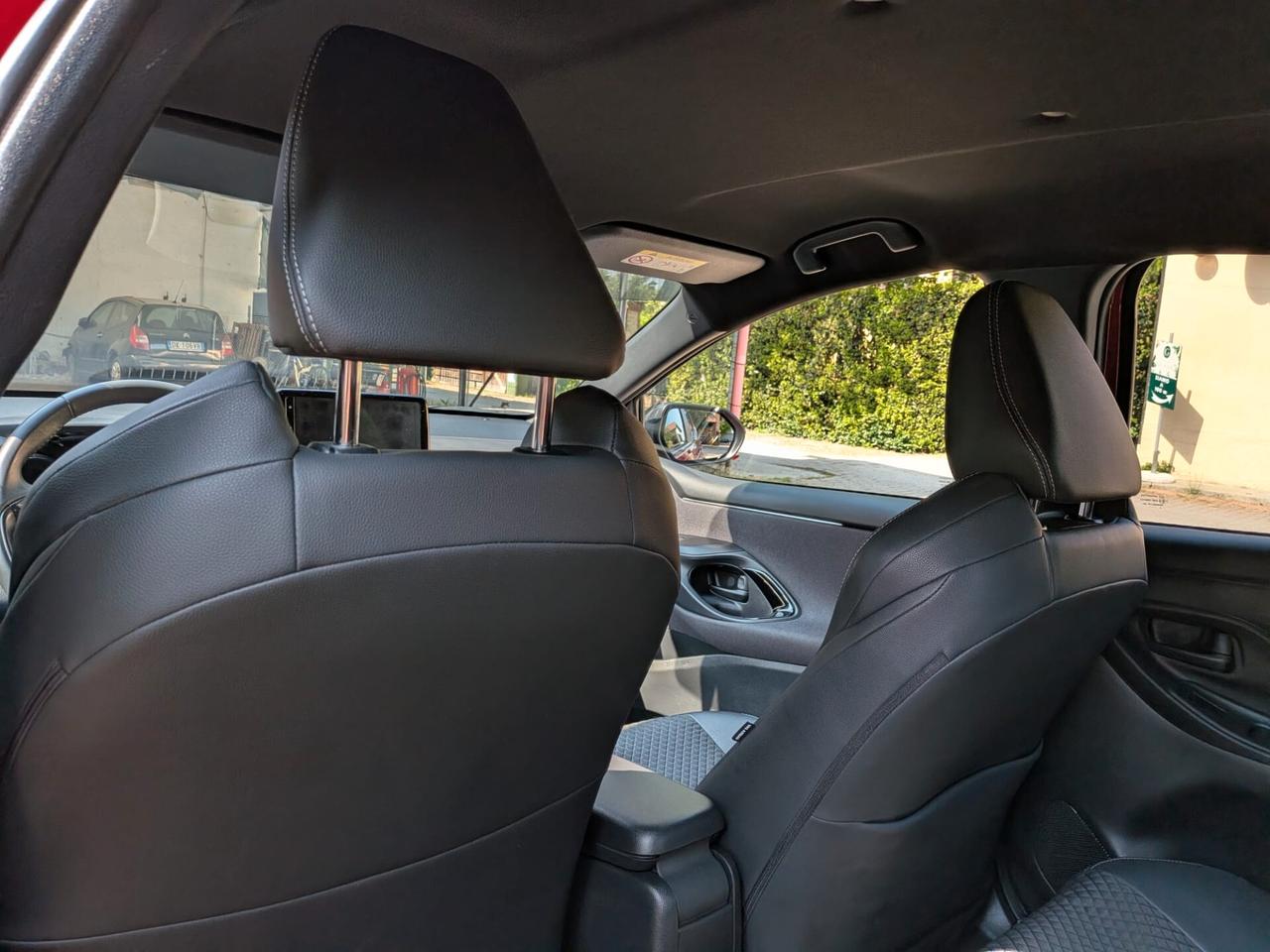 Toyota Yaris 1.5 Hybrid 5 porte Lounge