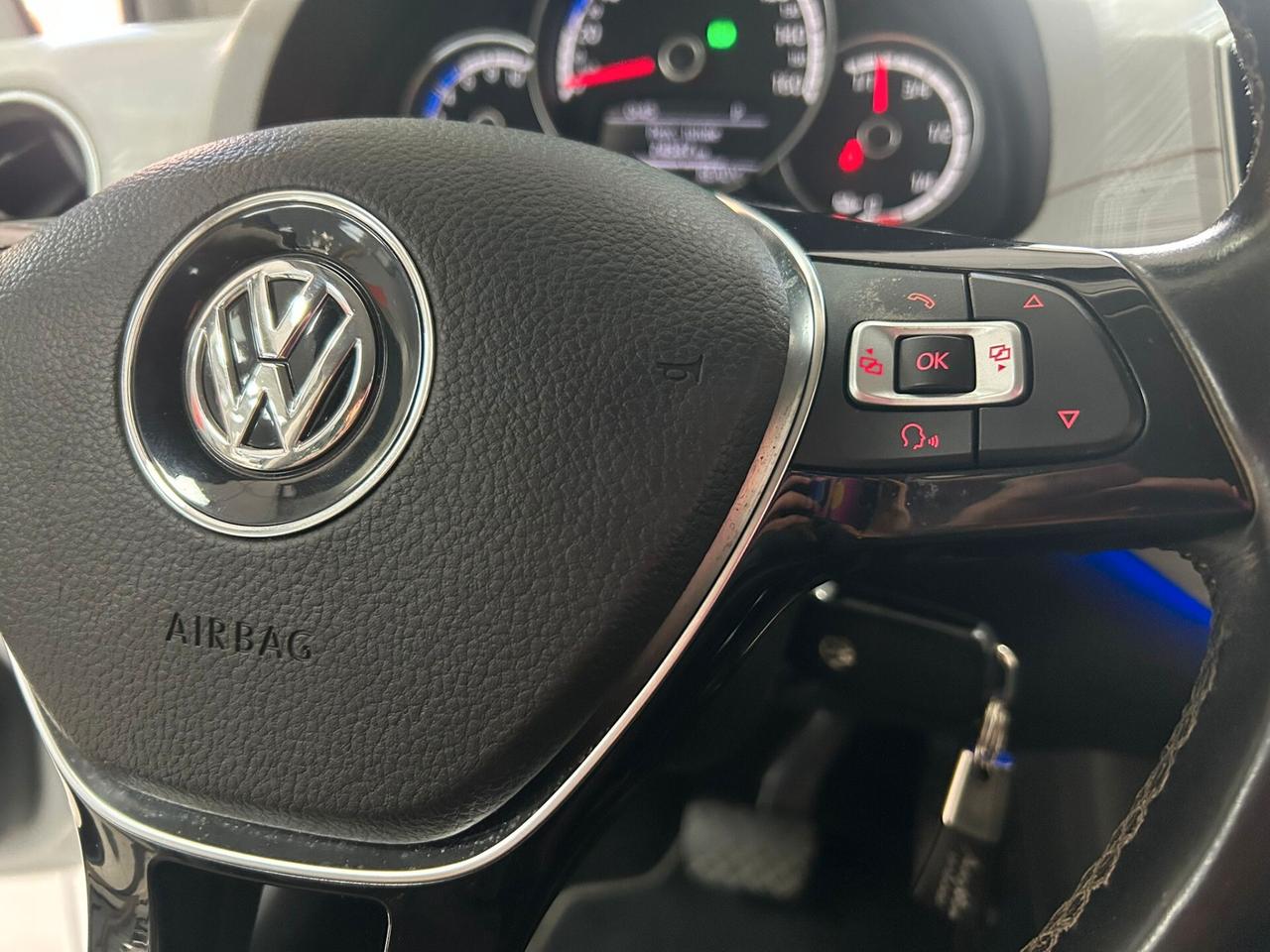 Volkswagen up! e-up! 82 CV