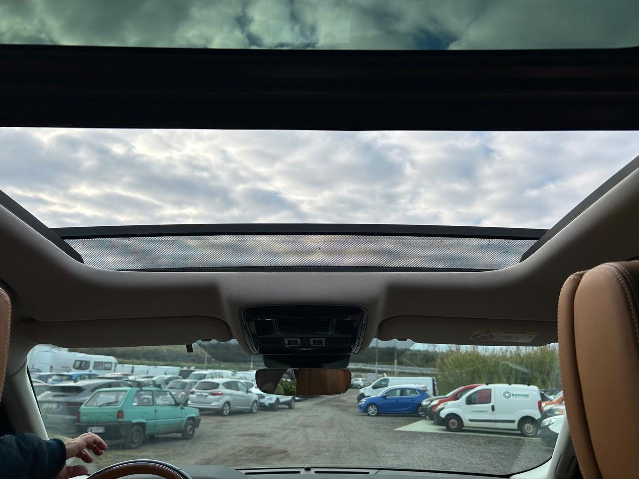 Land Rover Range Velar 2.0D I4 240 CV SE