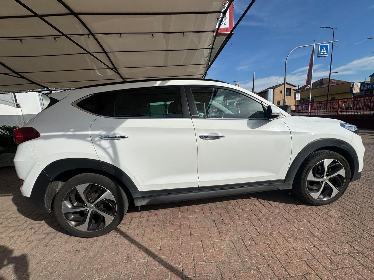 Hyundai Tucson 2.0 CRDI Xpossible TETTUCCIO #50055