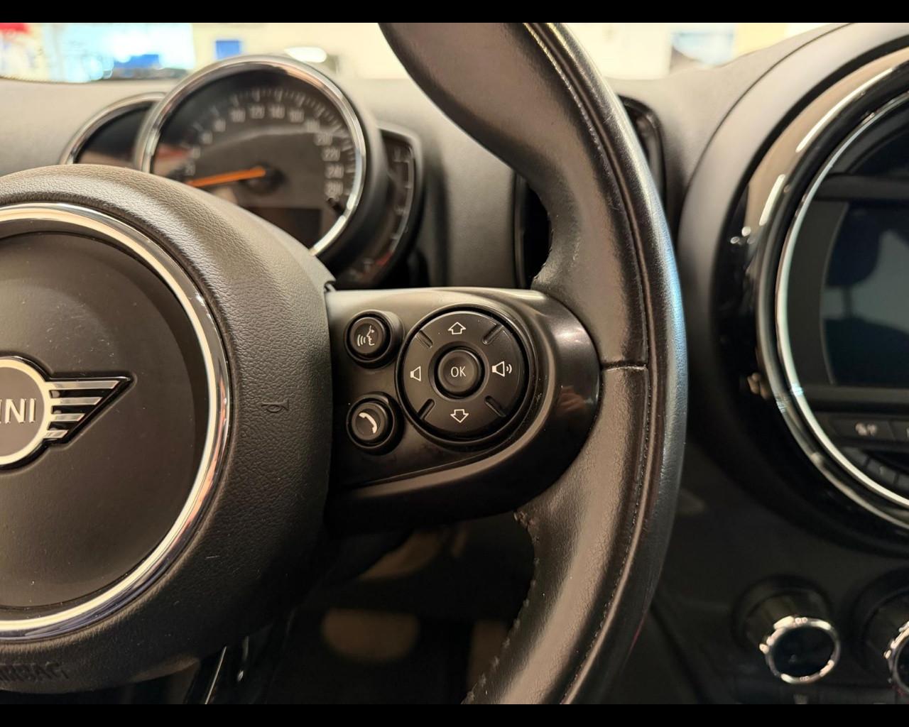 MINI Mini Countrym.(F60) - Mini 2.0 Cooper D Business Countryman Automatica