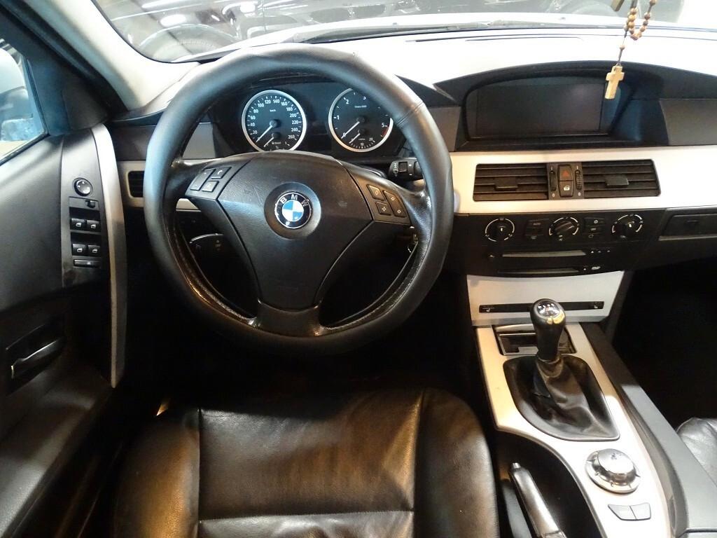 BMW 530d Touring Eletta 218 CV