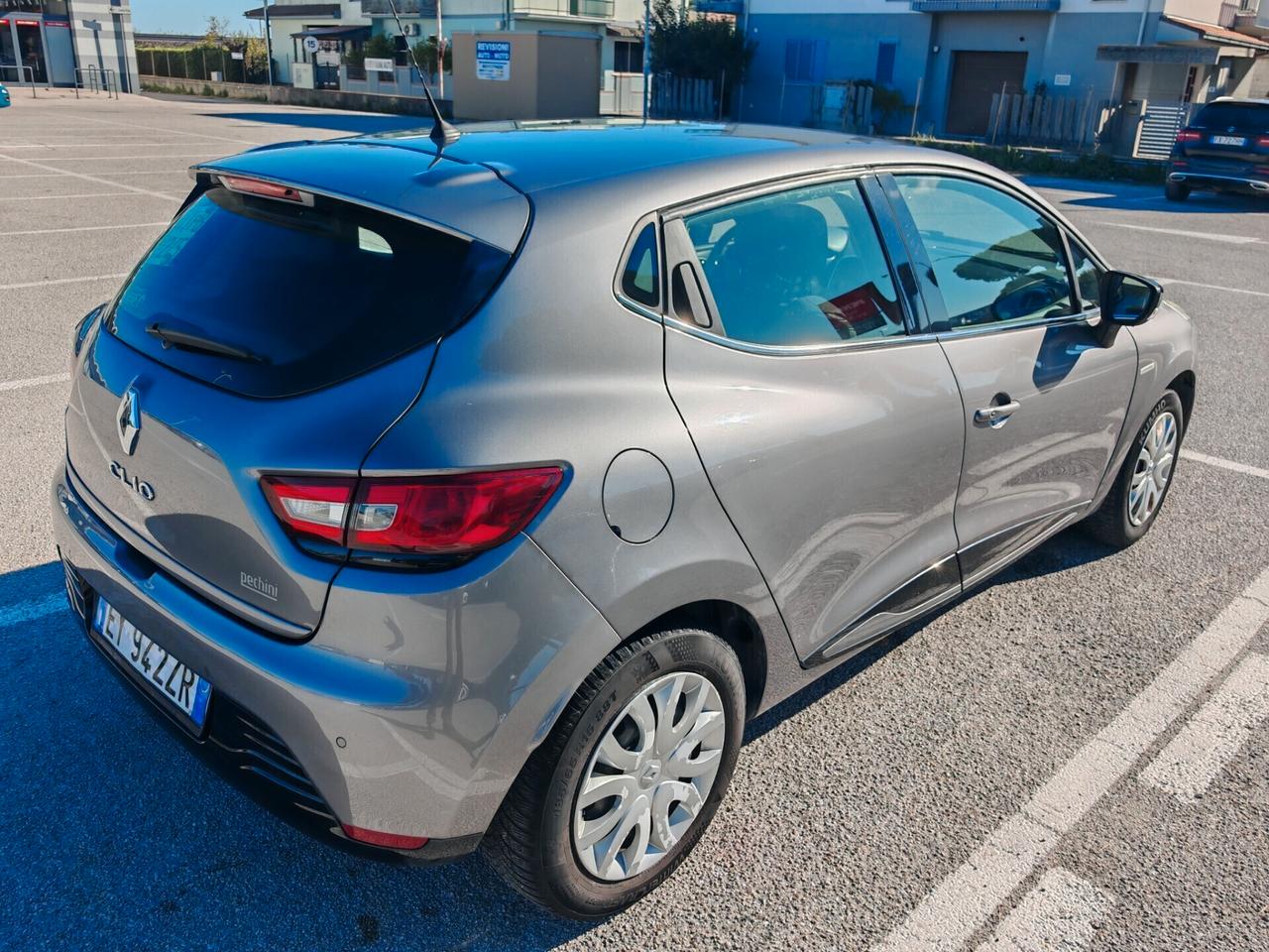 Renault Clio 1.2 75CV GPL 5 porte Costume National