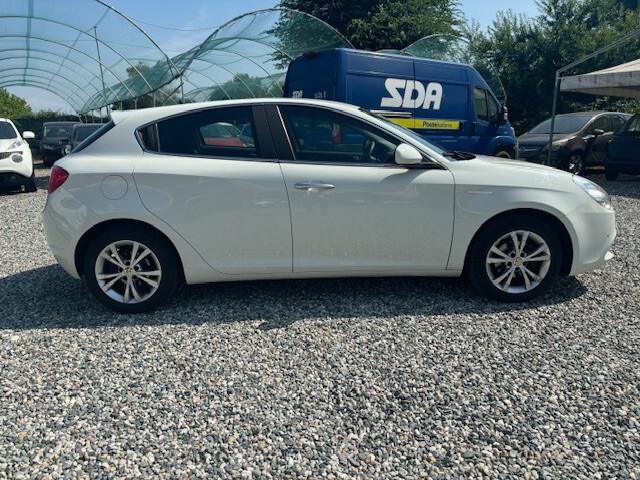 Alfa Romeo Giulietta 1.6 JTDm-2 105 CV Distinctive