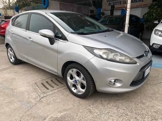 Ford Fiesta 1.4 TDCi 5p. Titanium