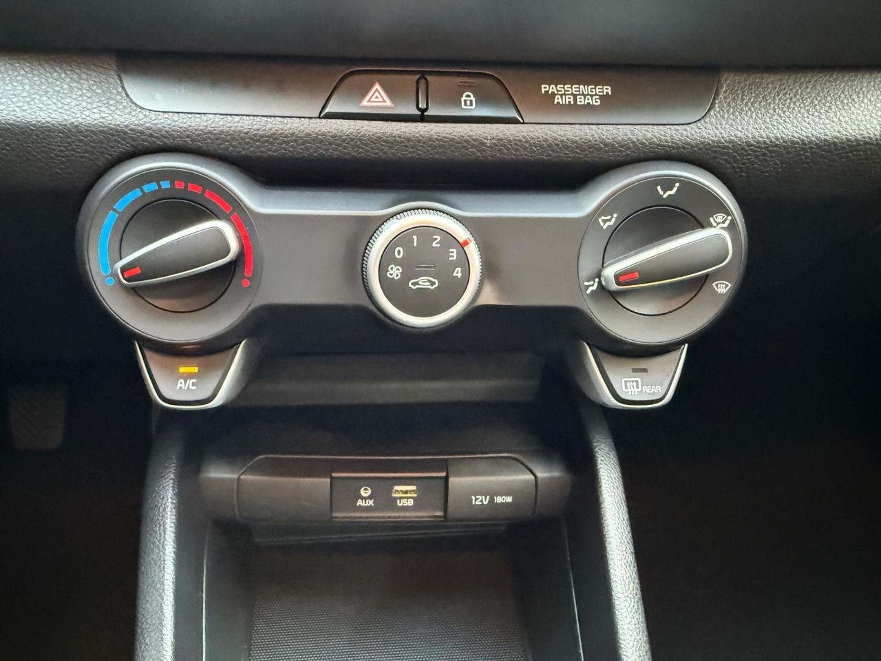 Kia Stonic 1.4 MPI 100 CV Style - OK Neopatentati