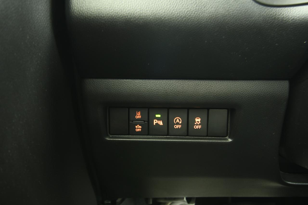 SUZUKI Swift 1.4h Sport 2wd ACC+CAMERA+C17"+NEOPATENTATI