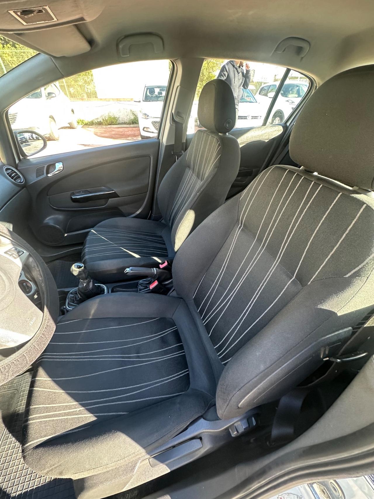 Opel Corsa 1.2 80CV 5 porte GPL-TECH Edition