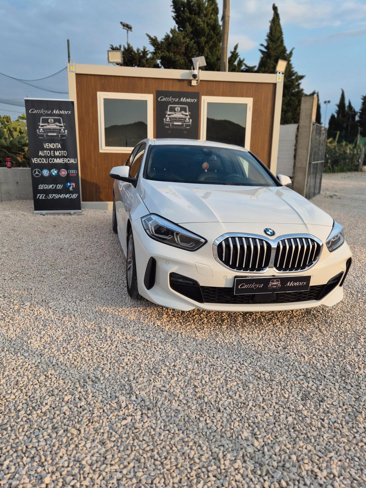 Bmw 118 118d 5p. Msport