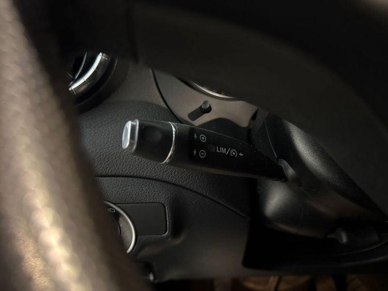 Mercedes-Benz CLA 200 Business FL