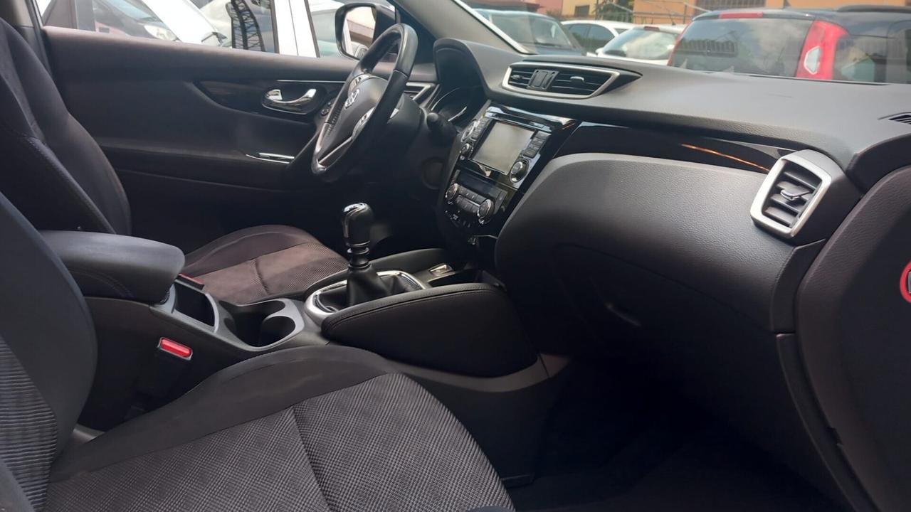 Nissan Qashqai 1.5 dCi 360