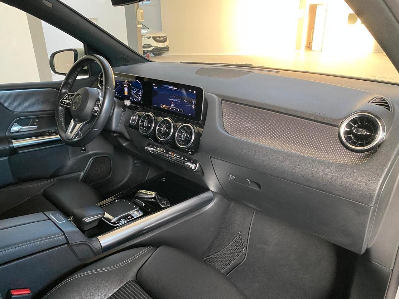 MERCEDES-BENZ CLASSE B 180D PREMIUM 116CV - PELLE, TETTO, VIRTUAL COCKPIT, NEOPATENTATI