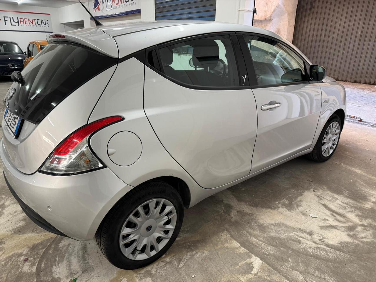 Lancia Ypsilon 1.3 MJT 16V 95 CV 5 porte S&S Gold