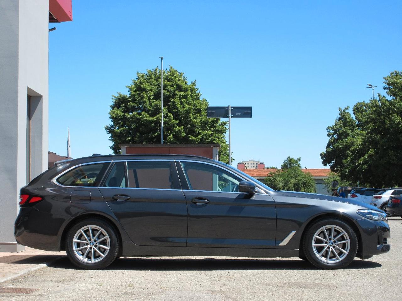 BMW 520 d Touring mhev 48V xdrive Business auto
