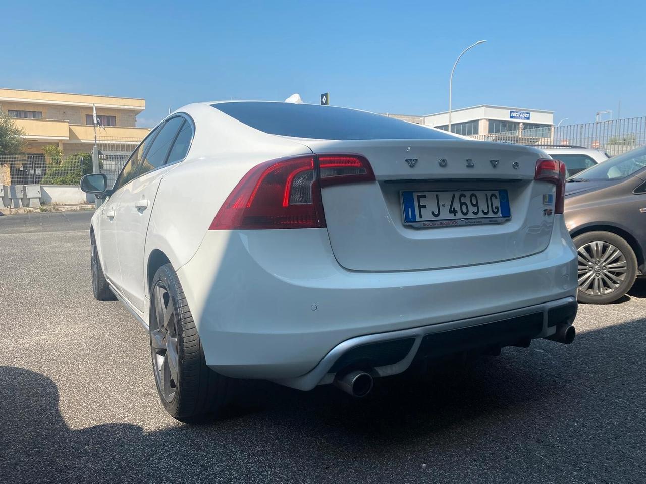 Volvo S60 T6 AWD Geartronic R-design