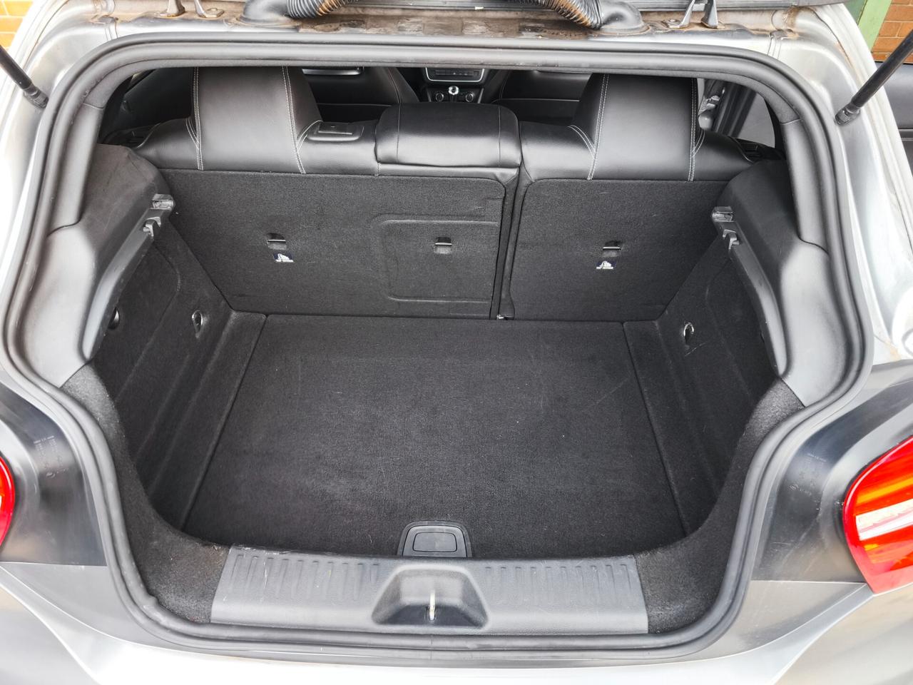 Mercedes-benz A 180 CDI BlueEFFICIENCY Sport AMG