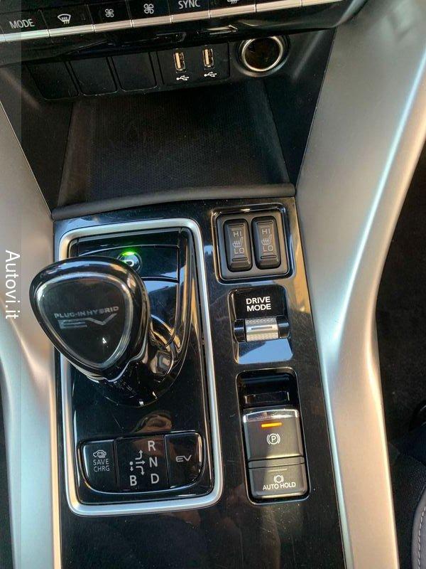 Mitsubishi Eclipse Cross 2.4 MIVEC 4WD PHEV Intense