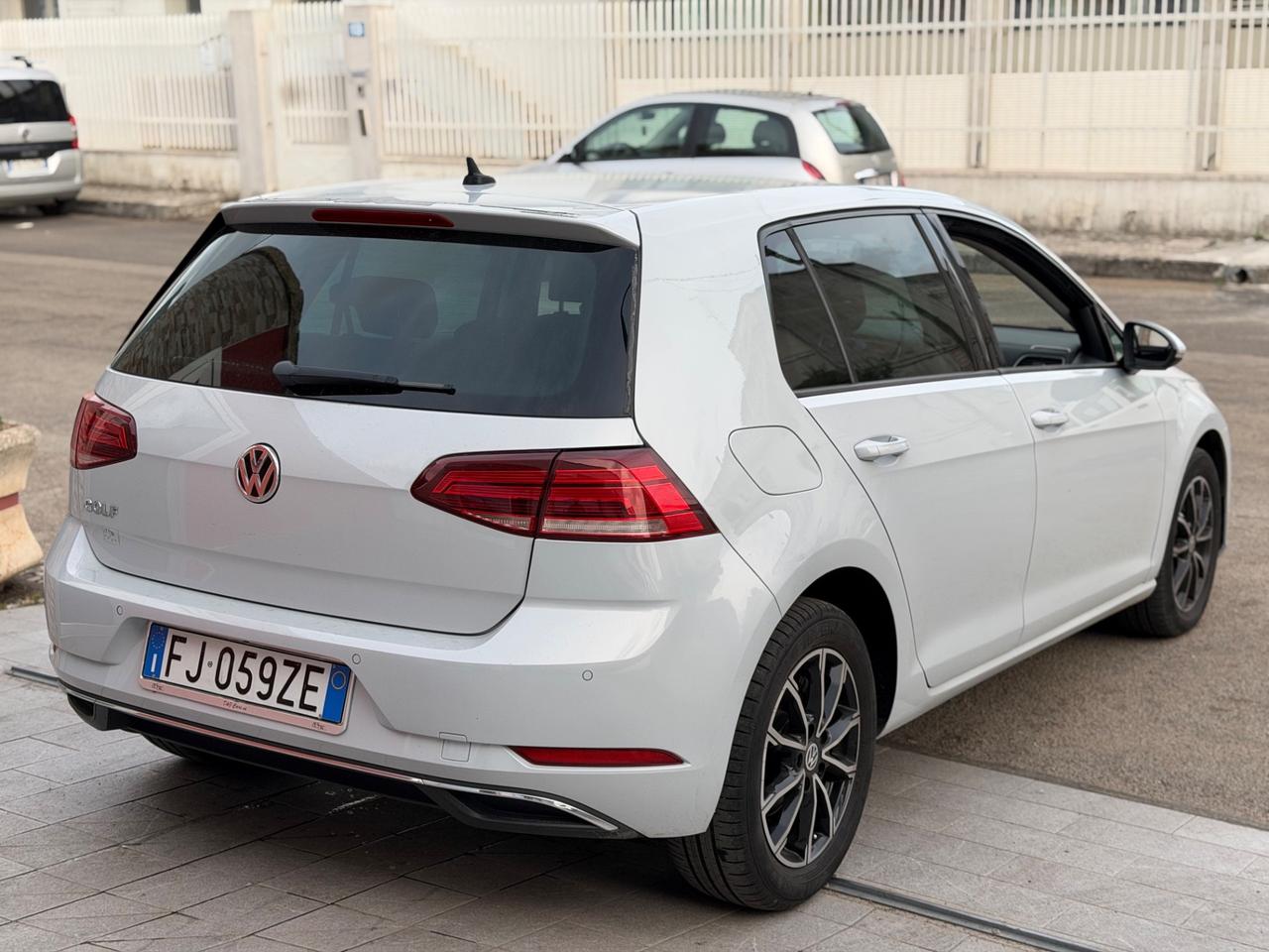Volkswagen Golf 7.5 1.6 TDI 115 CV BlueMotion Technology-2017/LED/COMANDI