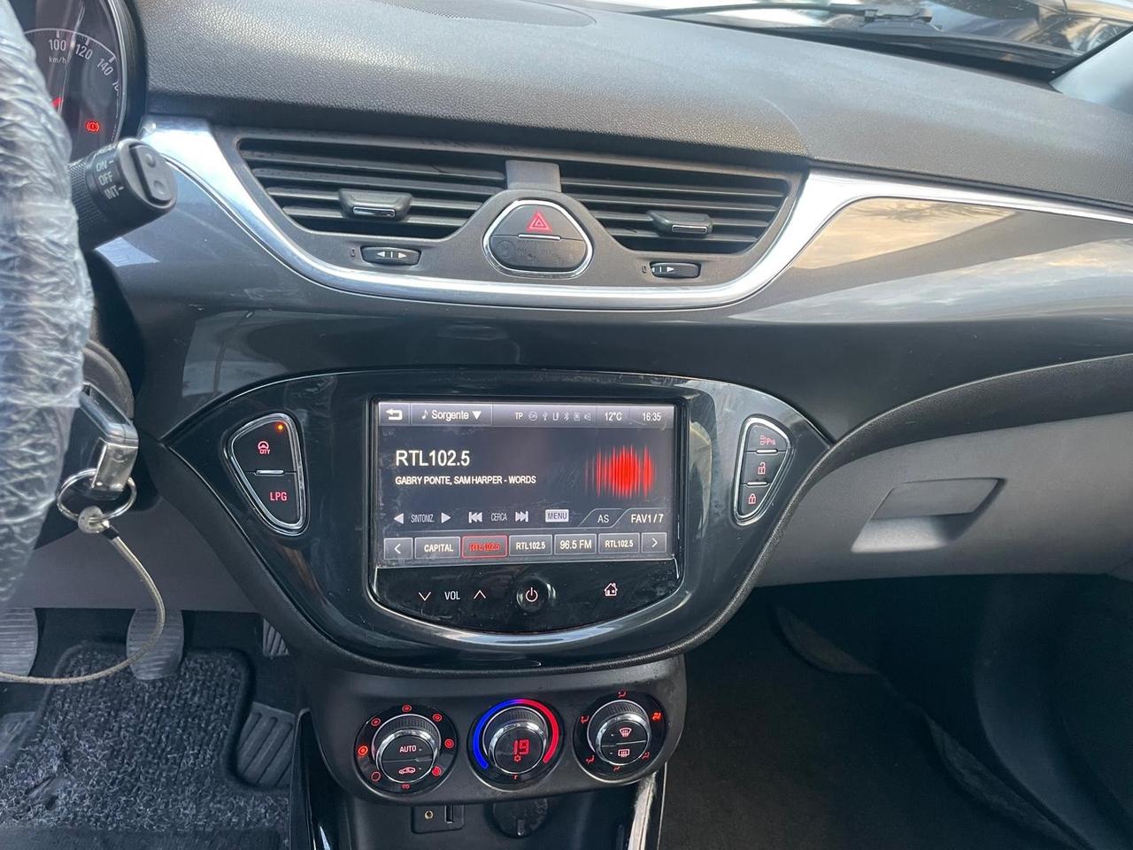 Opel Corsa 1.4 90CV GPL Tech 5 porte Cosmo