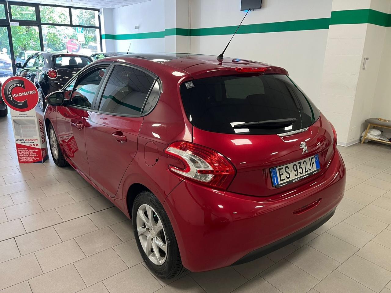 Peugeot 208 1.2 VTi 82 CV 5 porte Allure