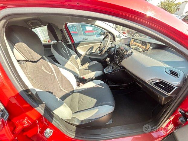 lancia Y 0.9 T.air metano 5 p