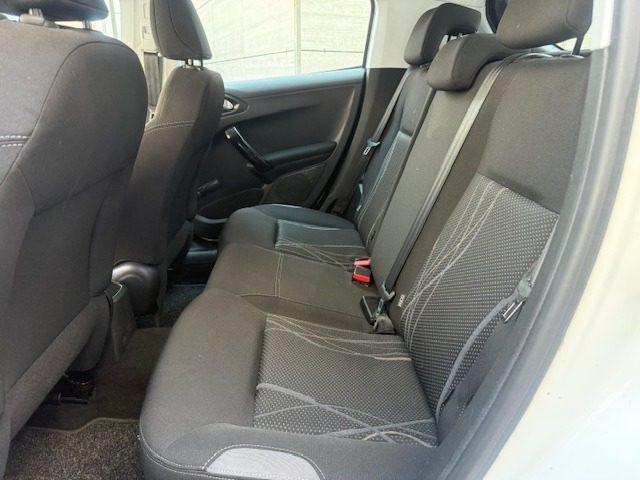 PEUGEOT 208 1.4 8V HDi 68CV 5p. Allure