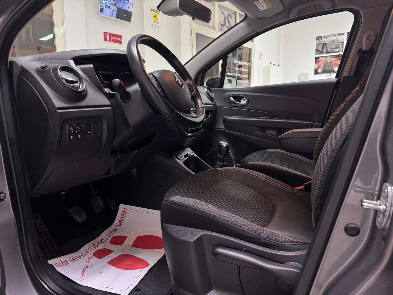 Renault Captur Sport Edition/1.5cc 110cv/Diesel/2018/6marce