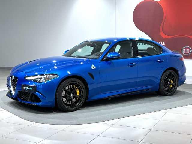 Alfa Romeo Giulia 2.9 T V6 AT8 Quadrifoglio