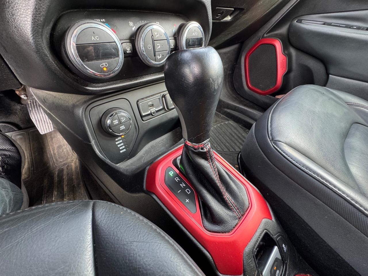 JEEP RENEGADE 2.0MTJ 4WD Trailhawk 2015 12MESI DI GARANZIA